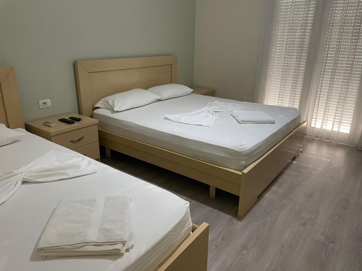 Rent Rooms Kapri Pogradec Exterior photo