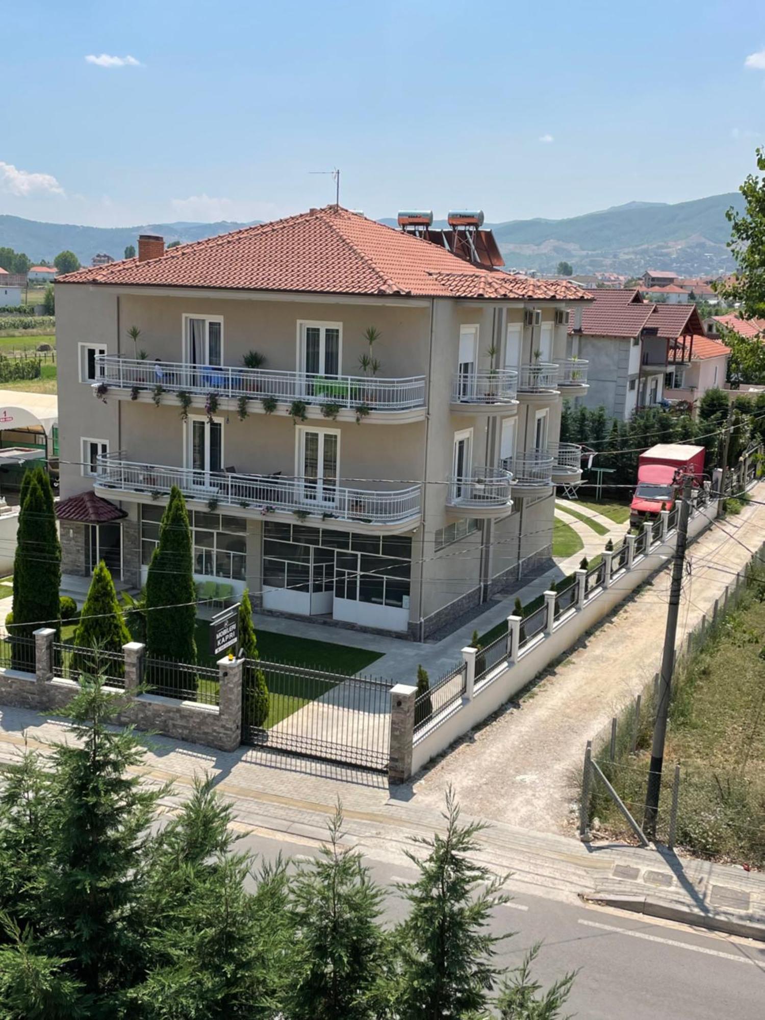 Rent Rooms Kapri Pogradec Exterior photo