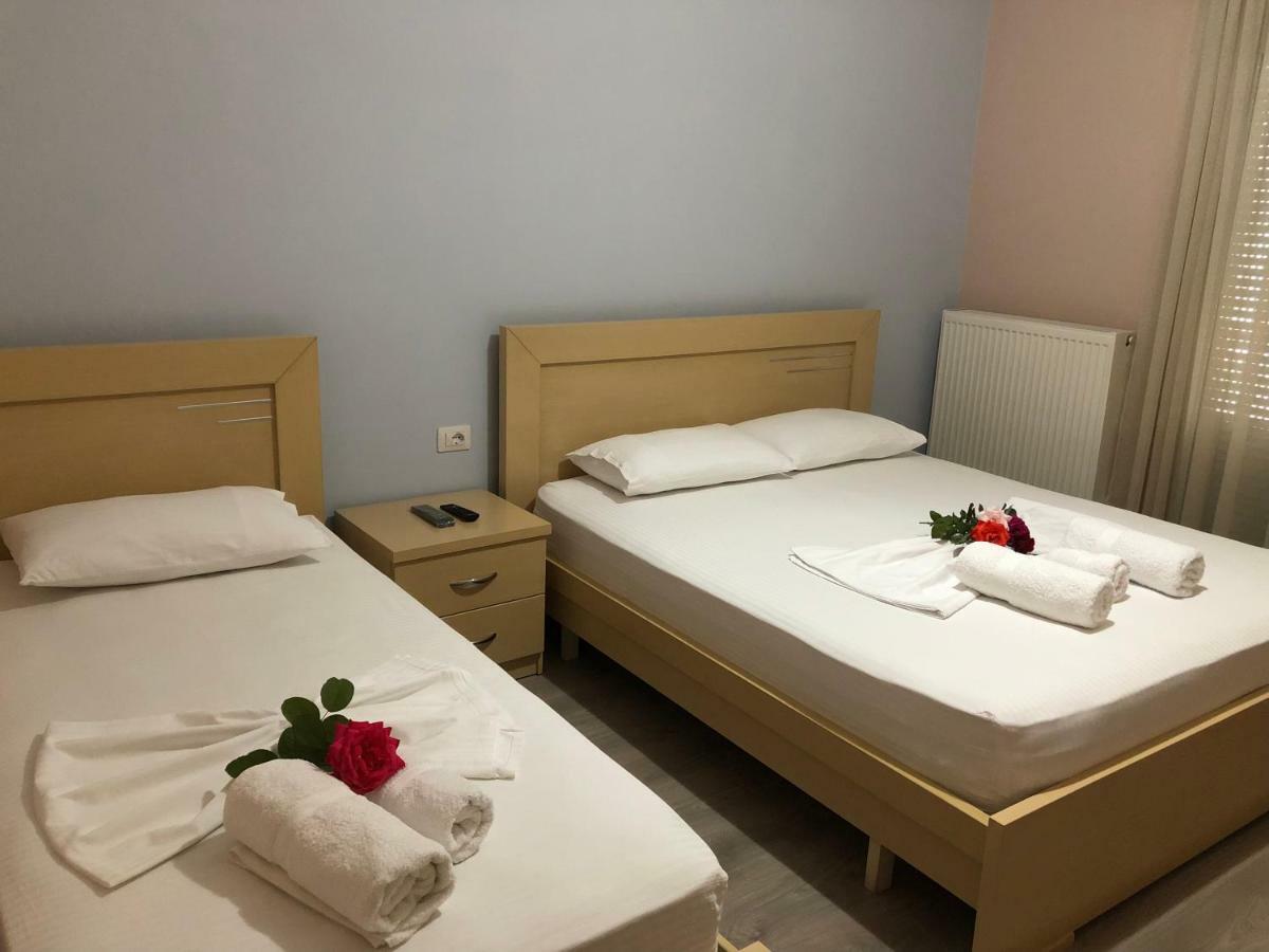 Rent Rooms Kapri Pogradec Exterior photo